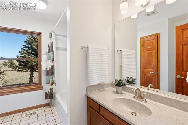 10170 TOMAHAWK Trail