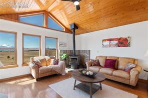 10170 TOMAHAWK Trail