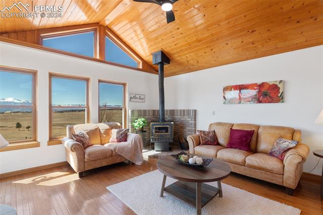 10170 TOMAHAWK Trail