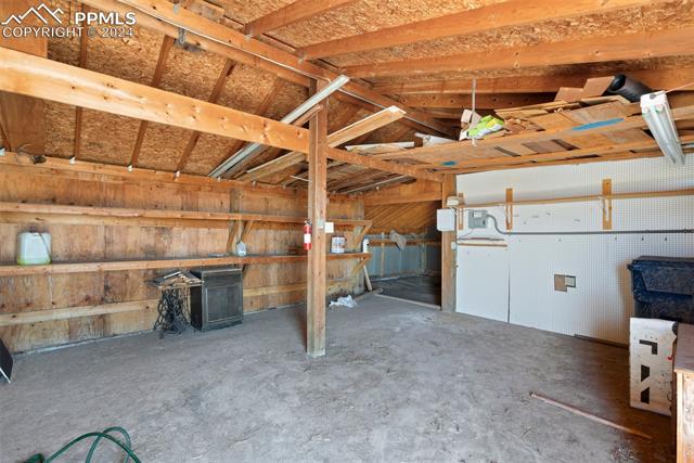 10170 TOMAHAWK Trail