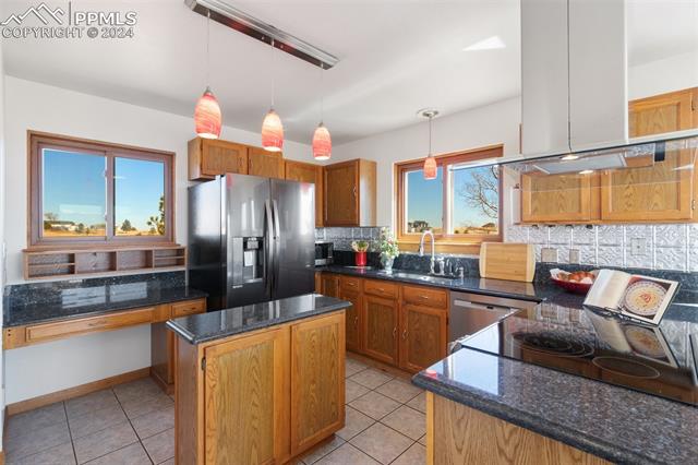 10170 TOMAHAWK Trail