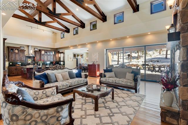 13755 Hildenshire Place