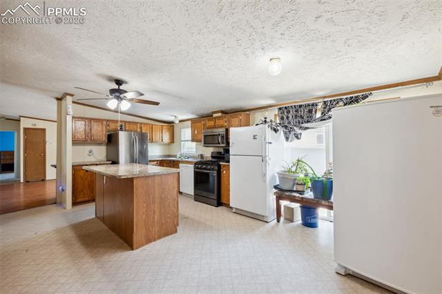 842 Desert Circle