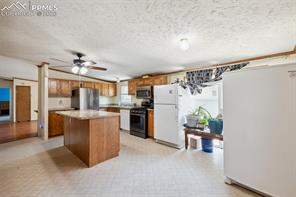 842 Desert Circle