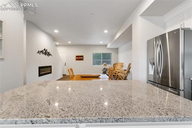 2220 E La Salle Street 103