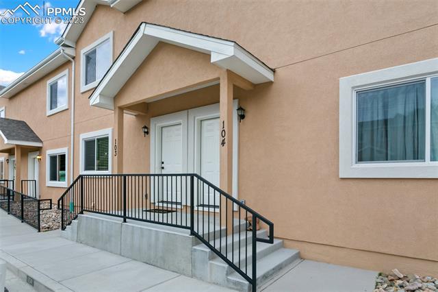 2220 E La Salle Street 103