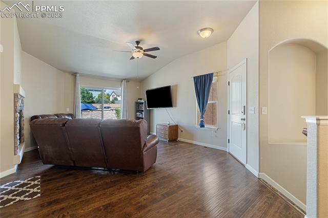 5420 Oak Spring Heights