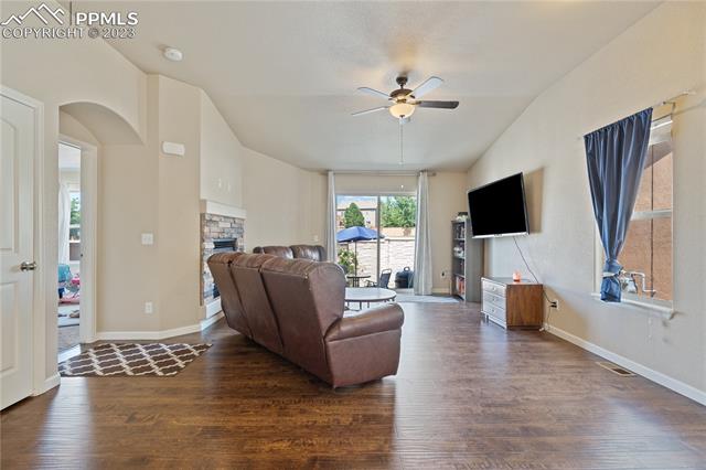 5420 Oak Spring Heights