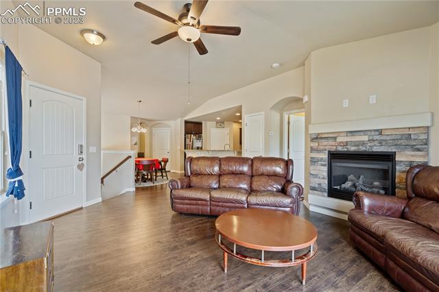 5420 Oak Spring Heights