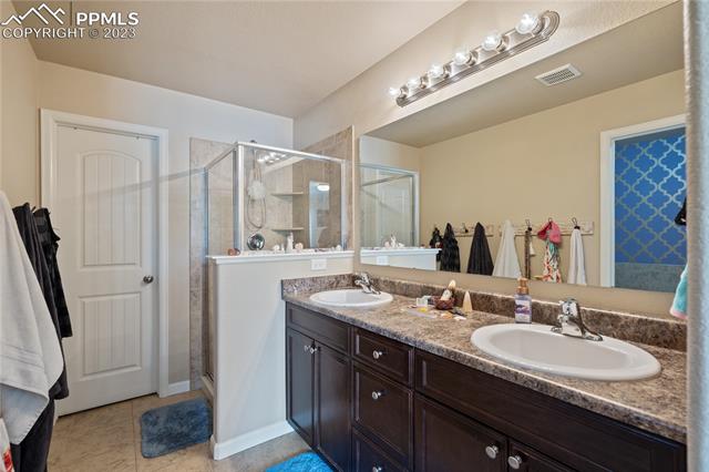 5420 Oak Spring Heights