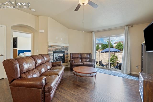 5420 Oak Spring Heights