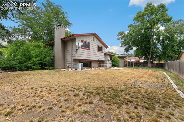 5439 Saddle Horn Avenue