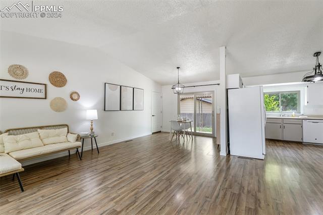 5439 Saddle Horn Avenue