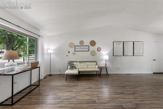 5439 Saddle Horn Avenue