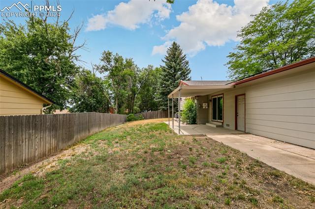 5439 Saddle Horn Avenue