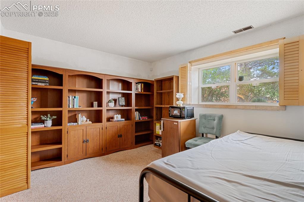 2885 Clarendon Drive