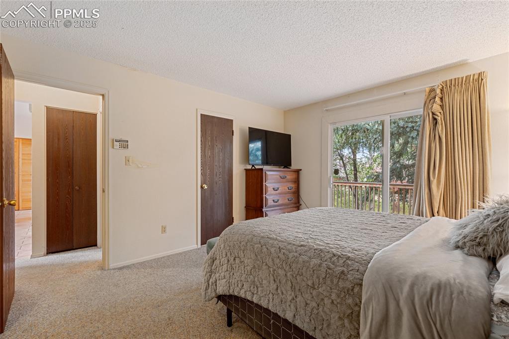2885 Clarendon Drive