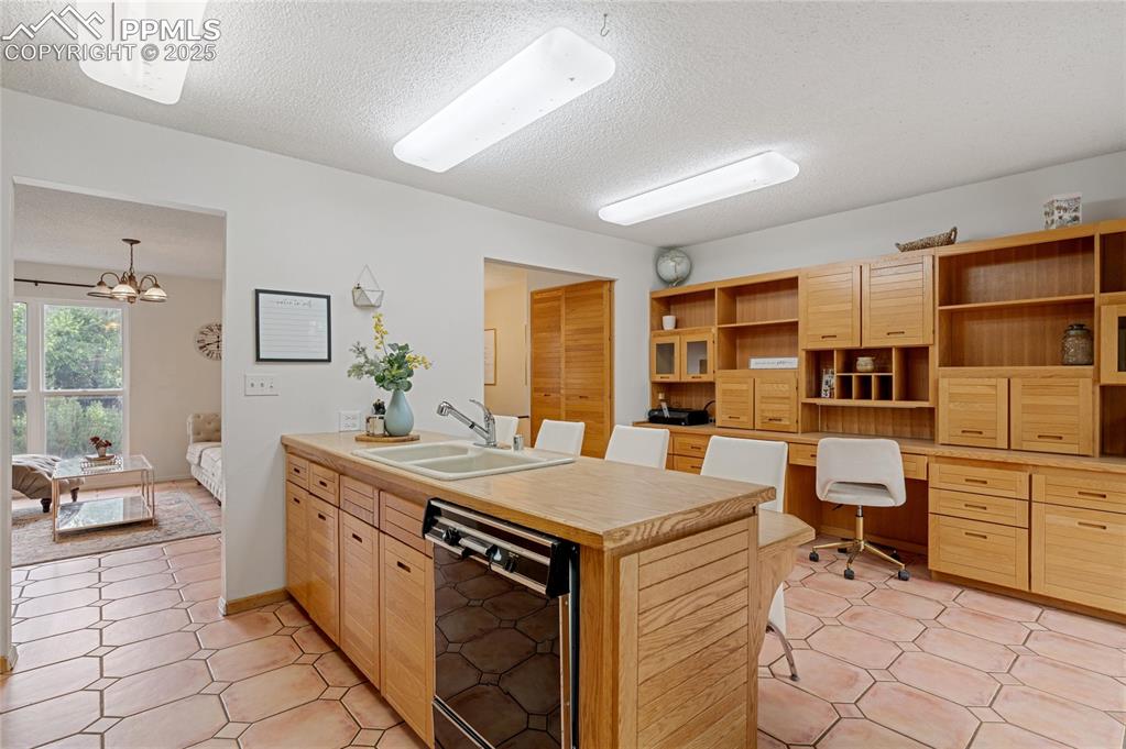 2885 Clarendon Drive