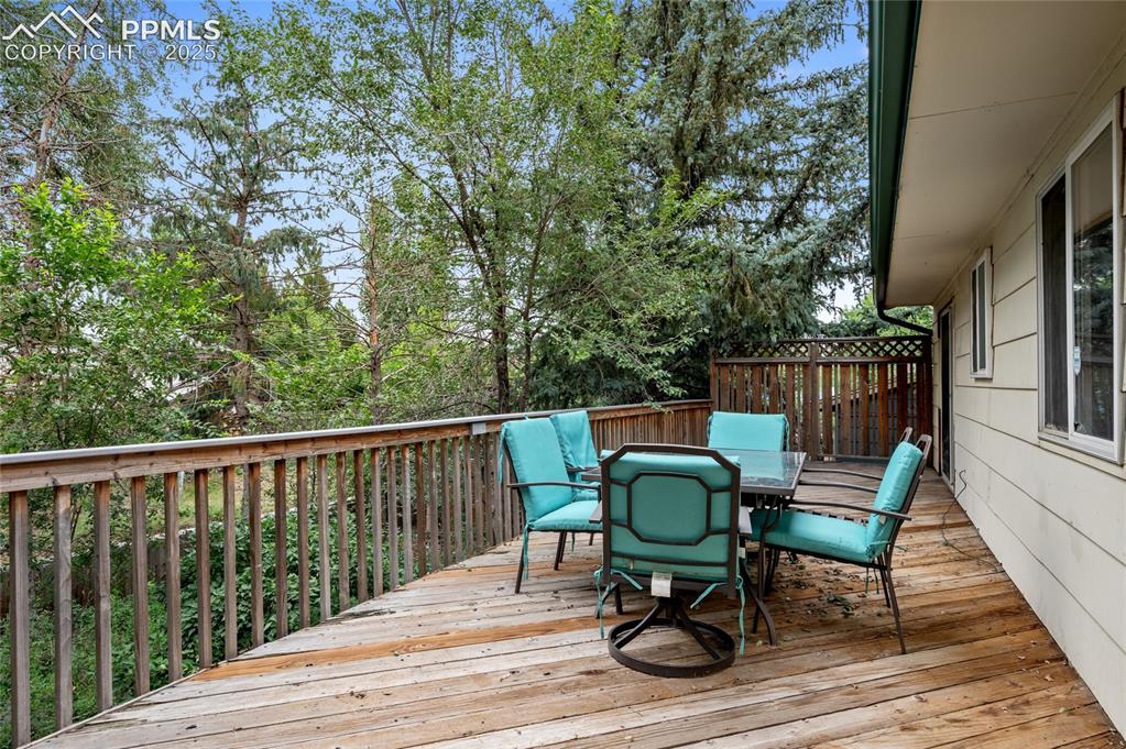 2885 Clarendon Drive