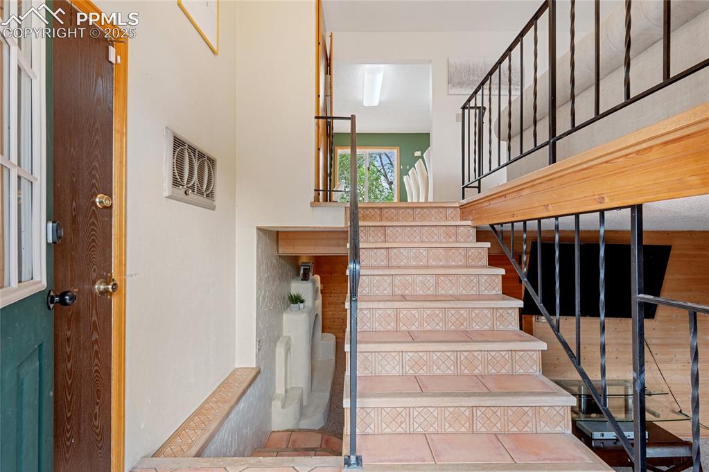 2885 Clarendon Drive