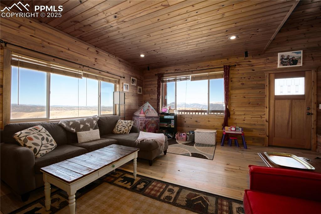 1160 Diamond Back Trail