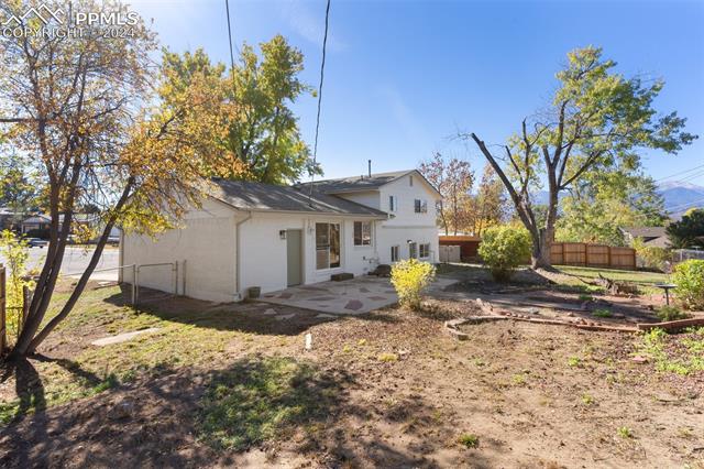 1819 Montezuma Drive