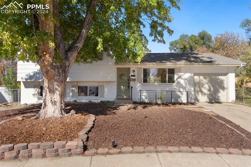 1819 Montezuma Drive