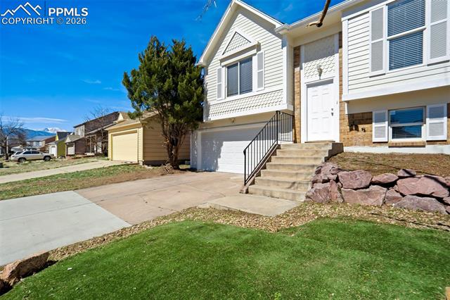 2410 Clarendon Drive