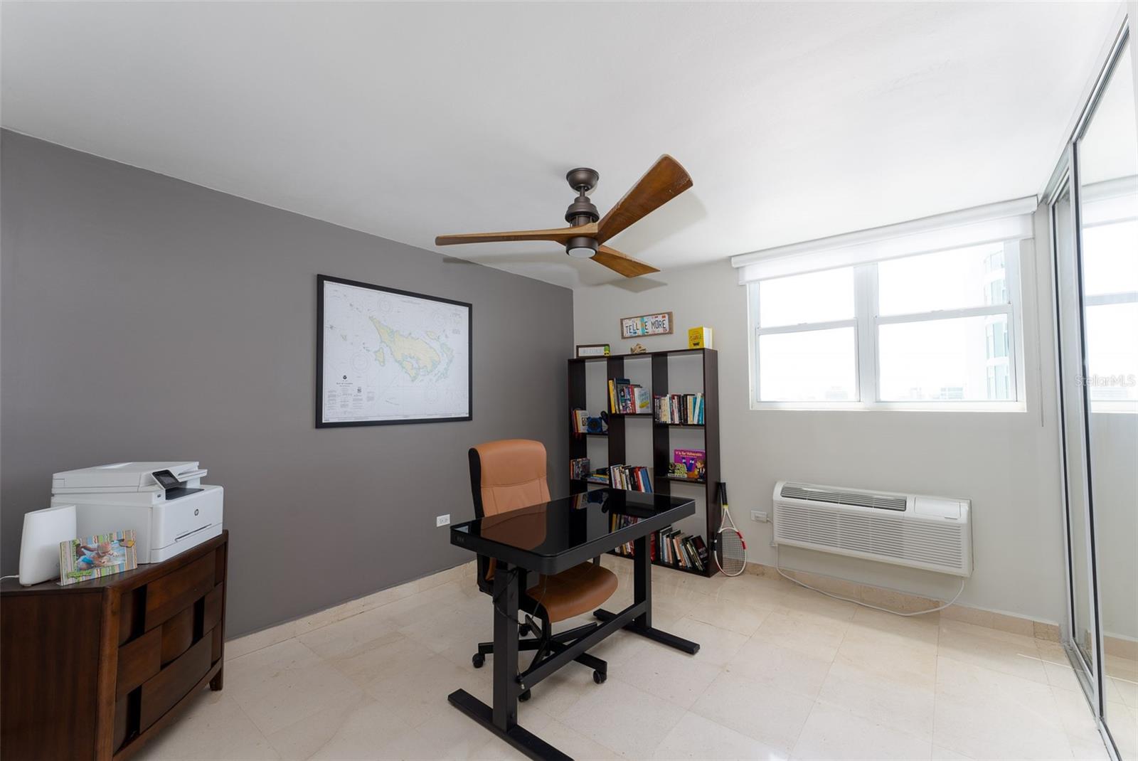 996 ASHFORD AVE #1801