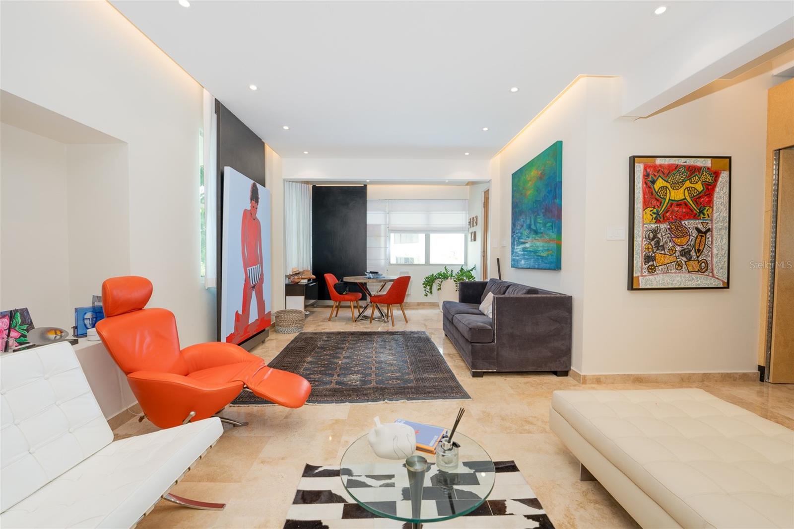 610 AVE MIRAMAR #202