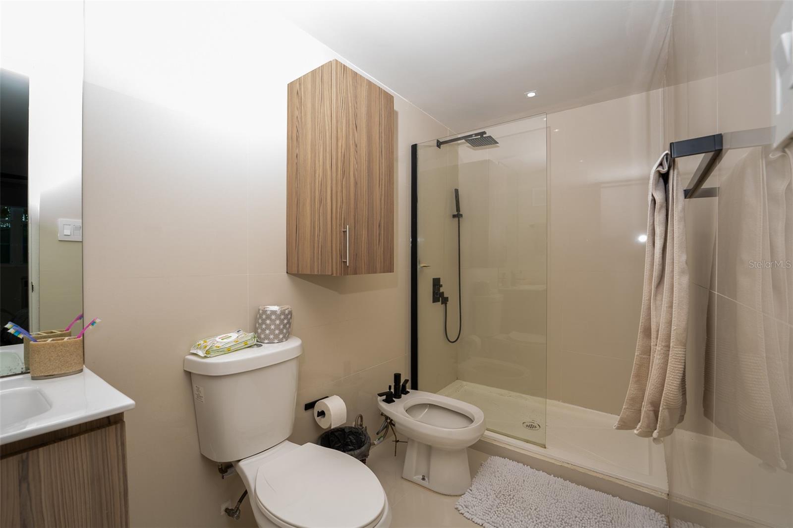 1500 AVE LOS ROMEROS #203