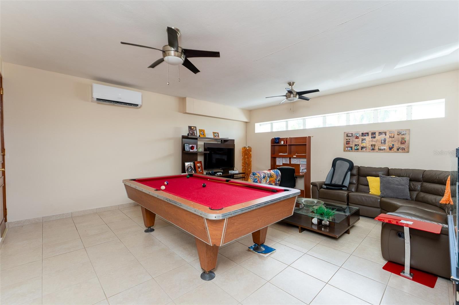 76 CALLE REINA ALEXANDRA