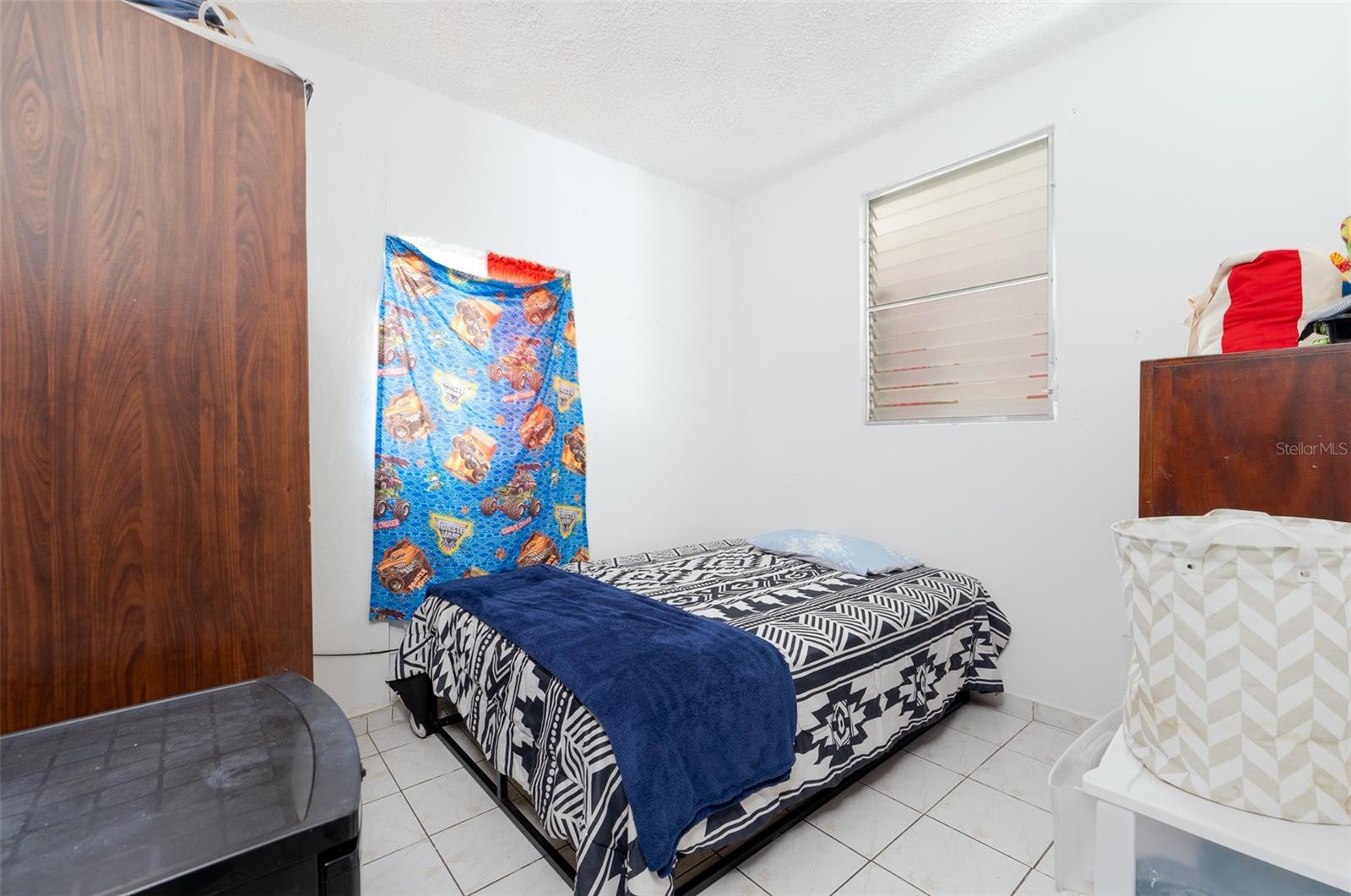 EW-1111 CALLE LUIS CORDOVA