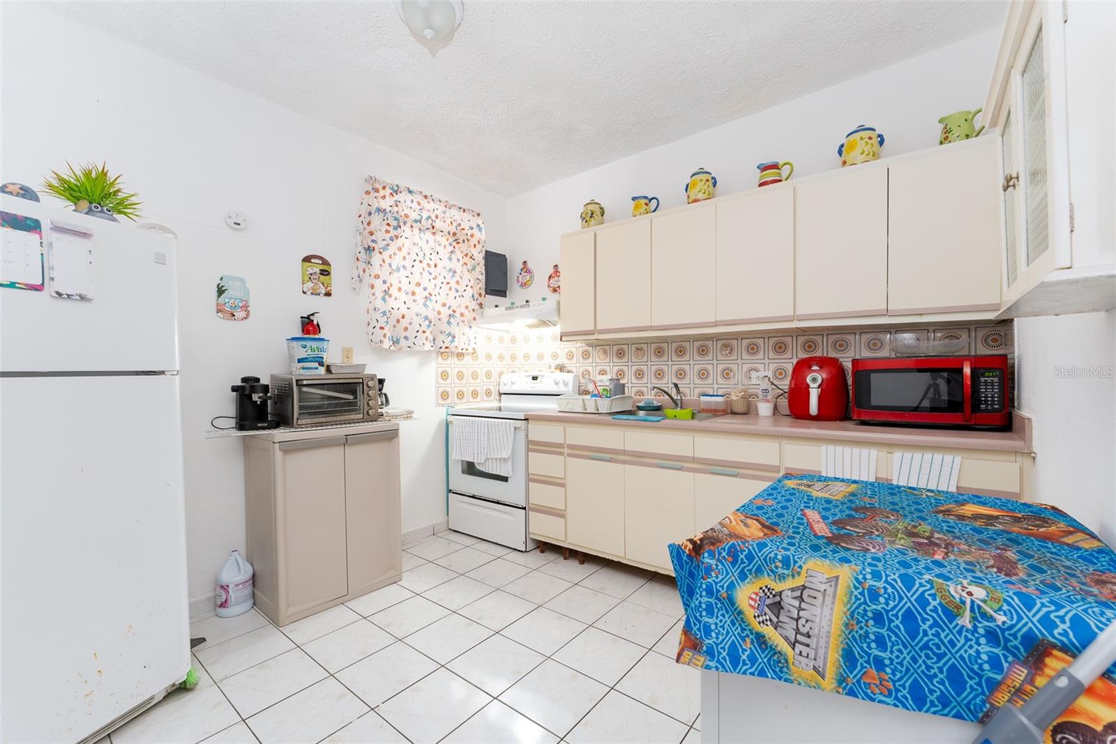 EW-1111 CALLE LUIS CORDOVA