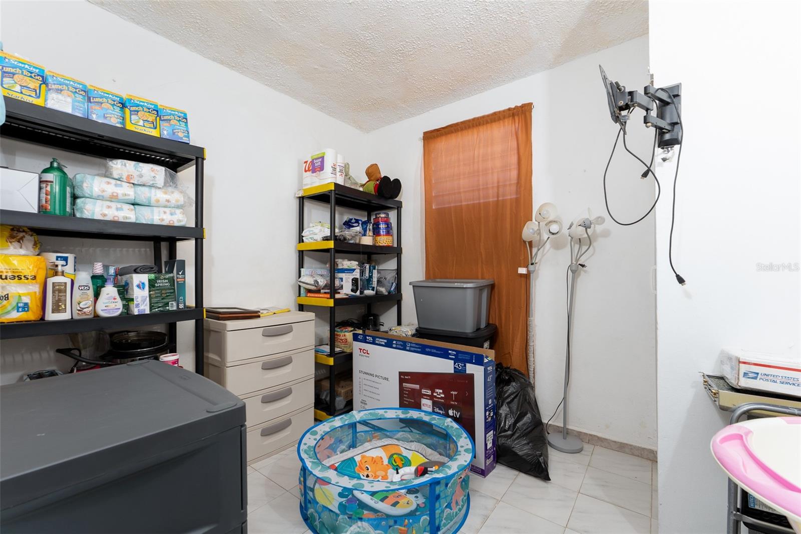 EW-1111 CALLE LUIS CORDOVA