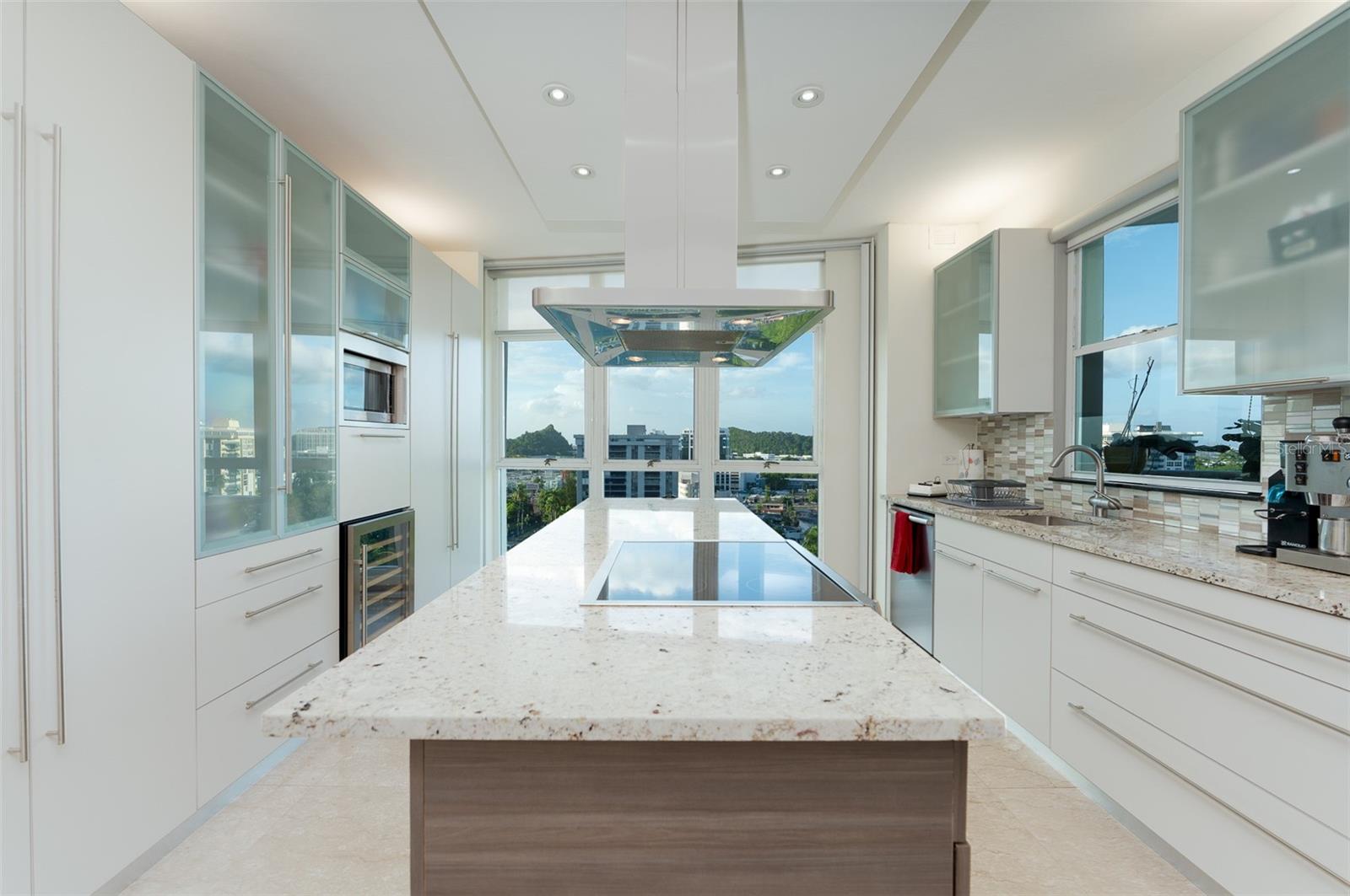 H31 SAN PATRICIO AVE #10A