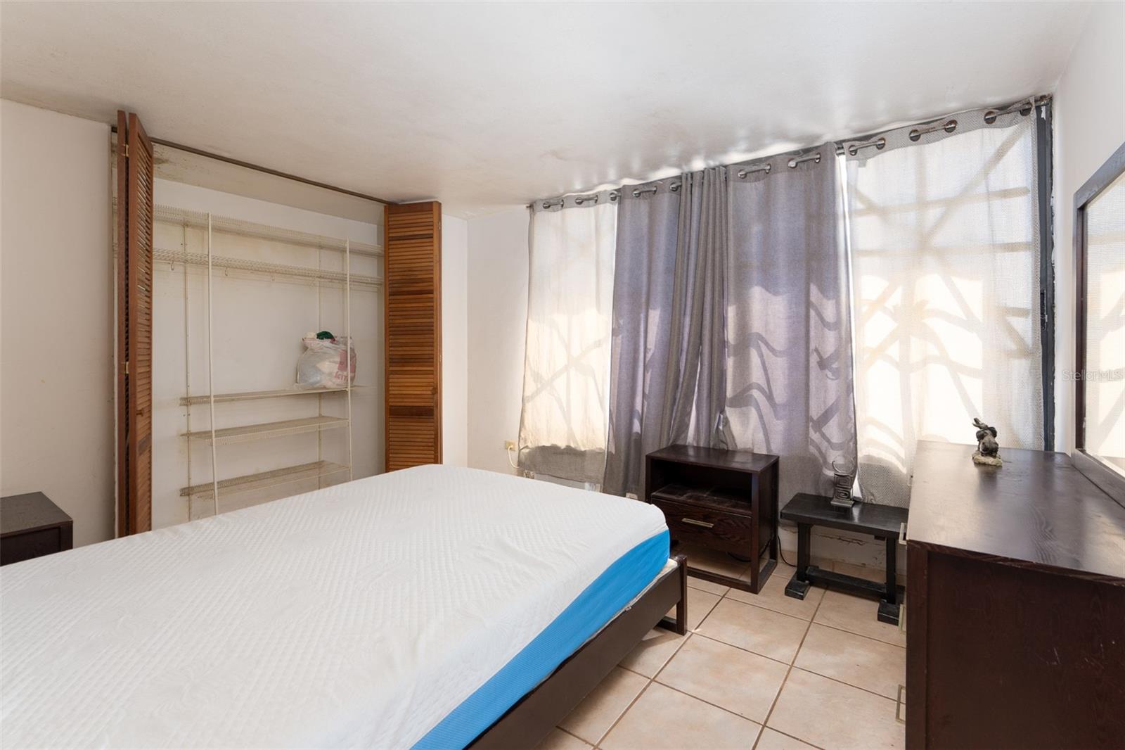 1016 ASHFORD AVE #8A