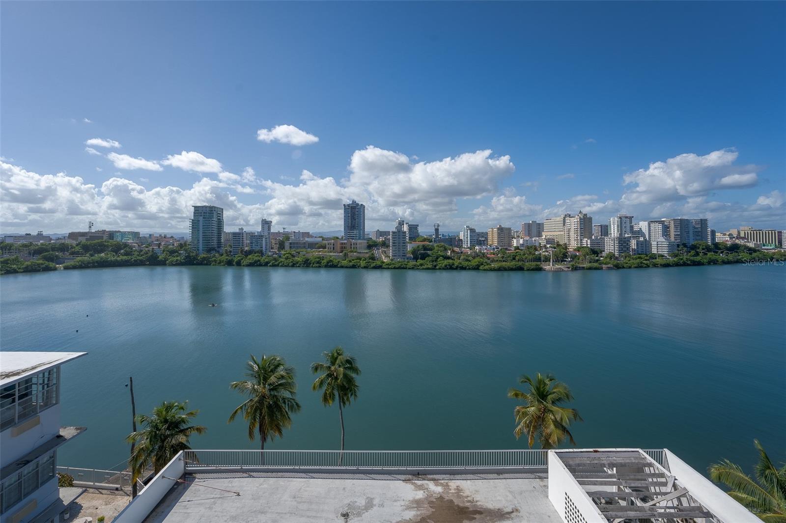 1016 ASHFORD AVE #8A