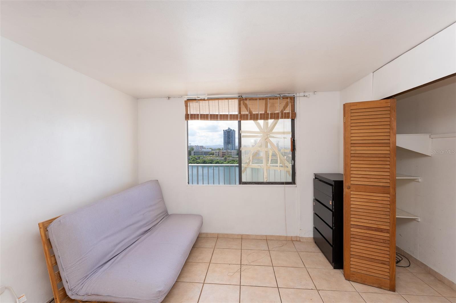 1016 ASHFORD AVE #8A