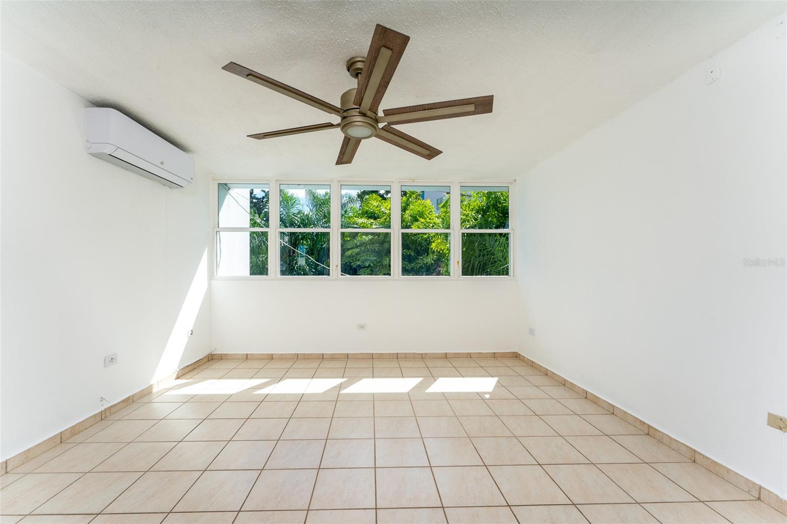 13 LA SIERRA DEL RIO #21