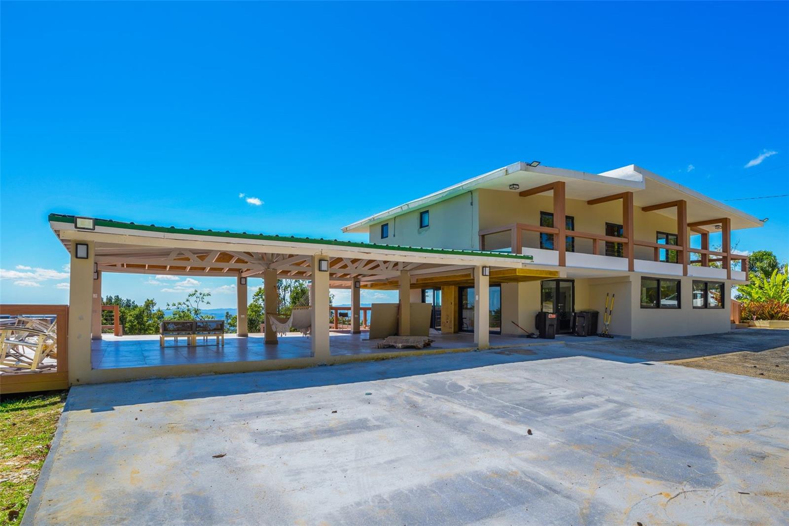 186 9.2 INT. AÑORANZAS DE CUBUY