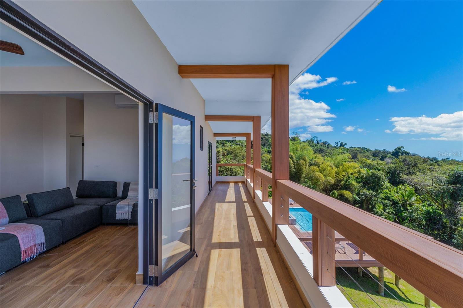 186 9.2 INT. AÑORANZAS DE CUBUY