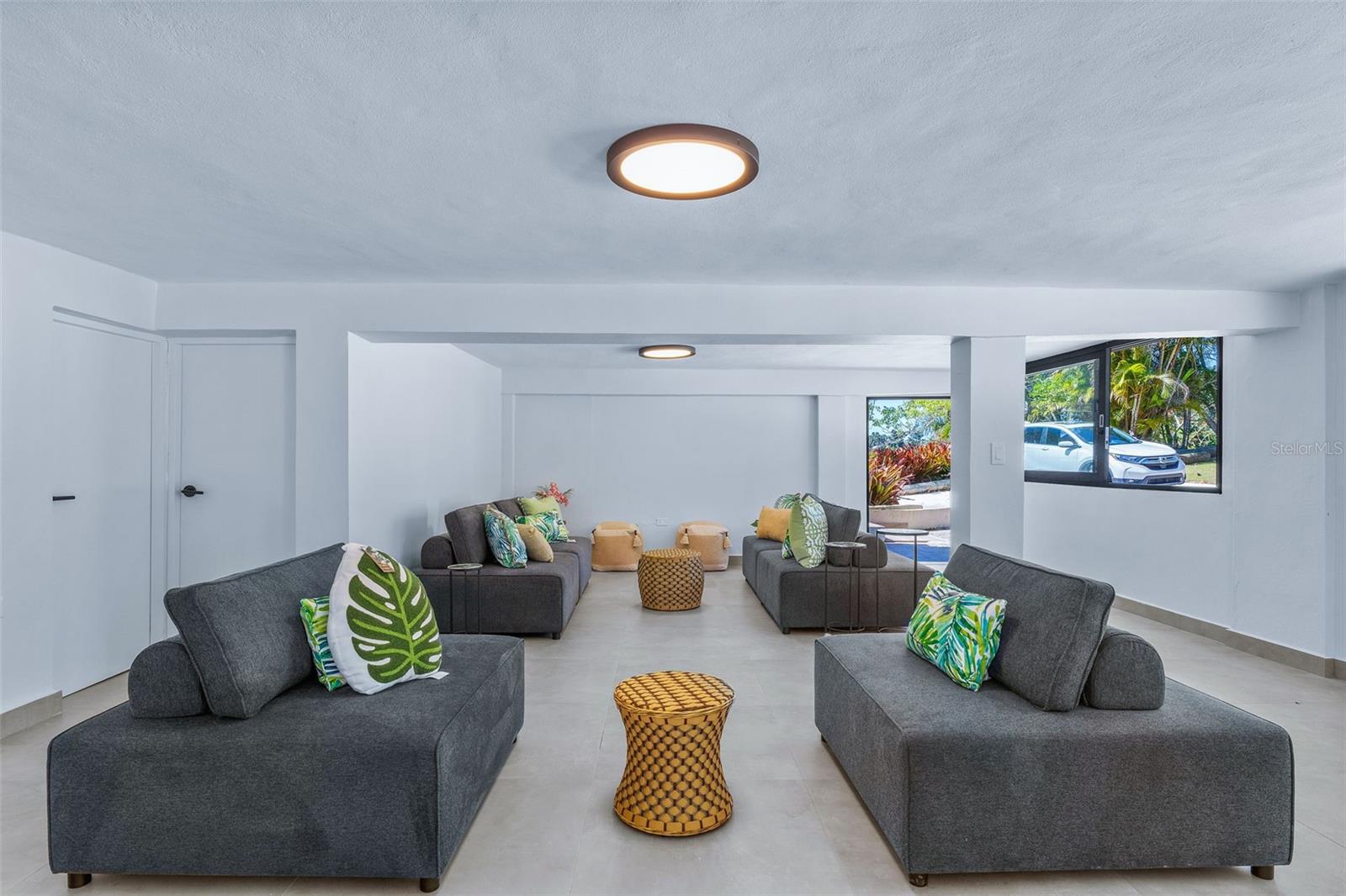 186 9.2 INT. AÑORANZAS DE CUBUY