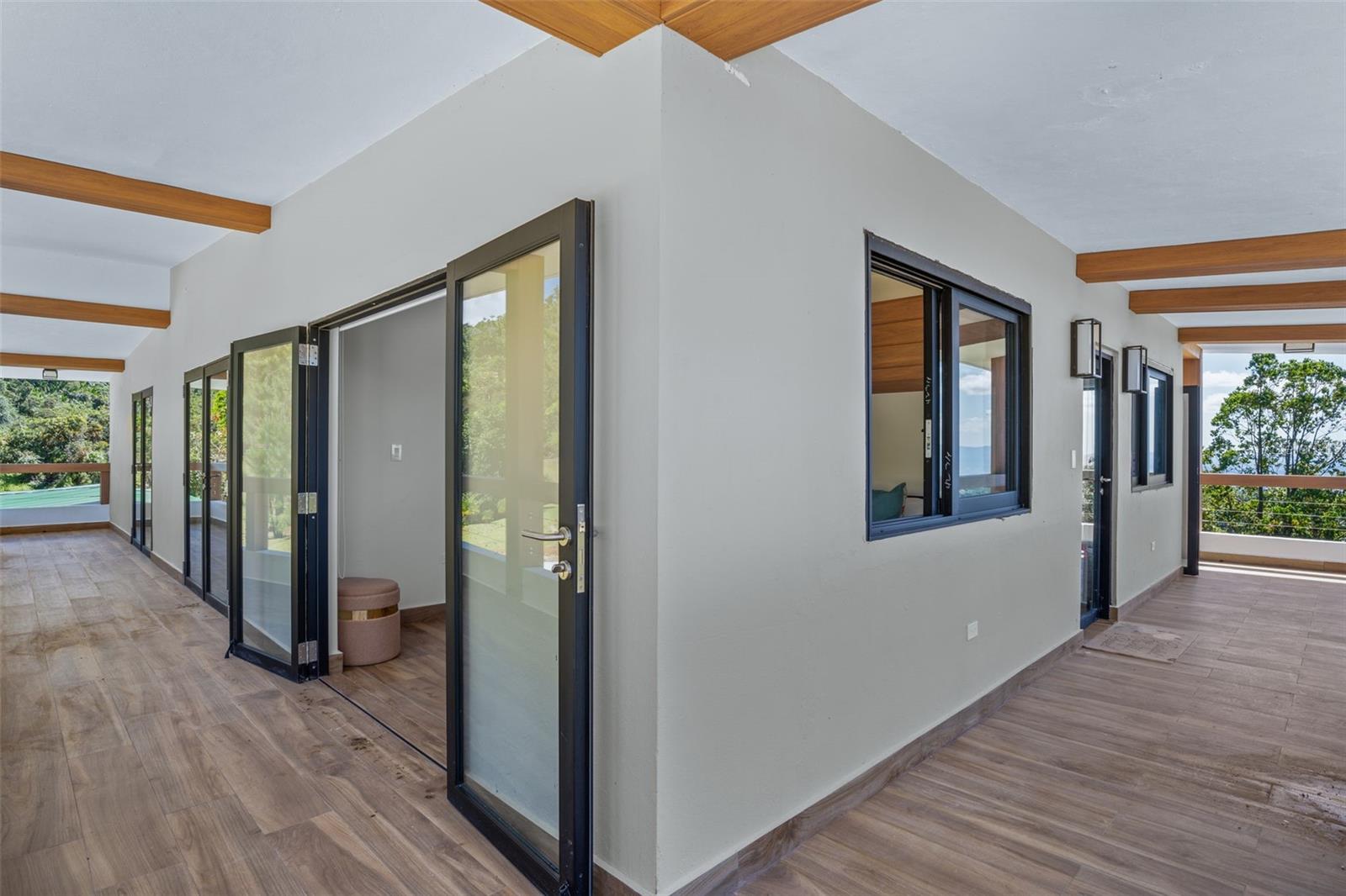 186 9.2 INT. AÑORANZAS DE CUBUY