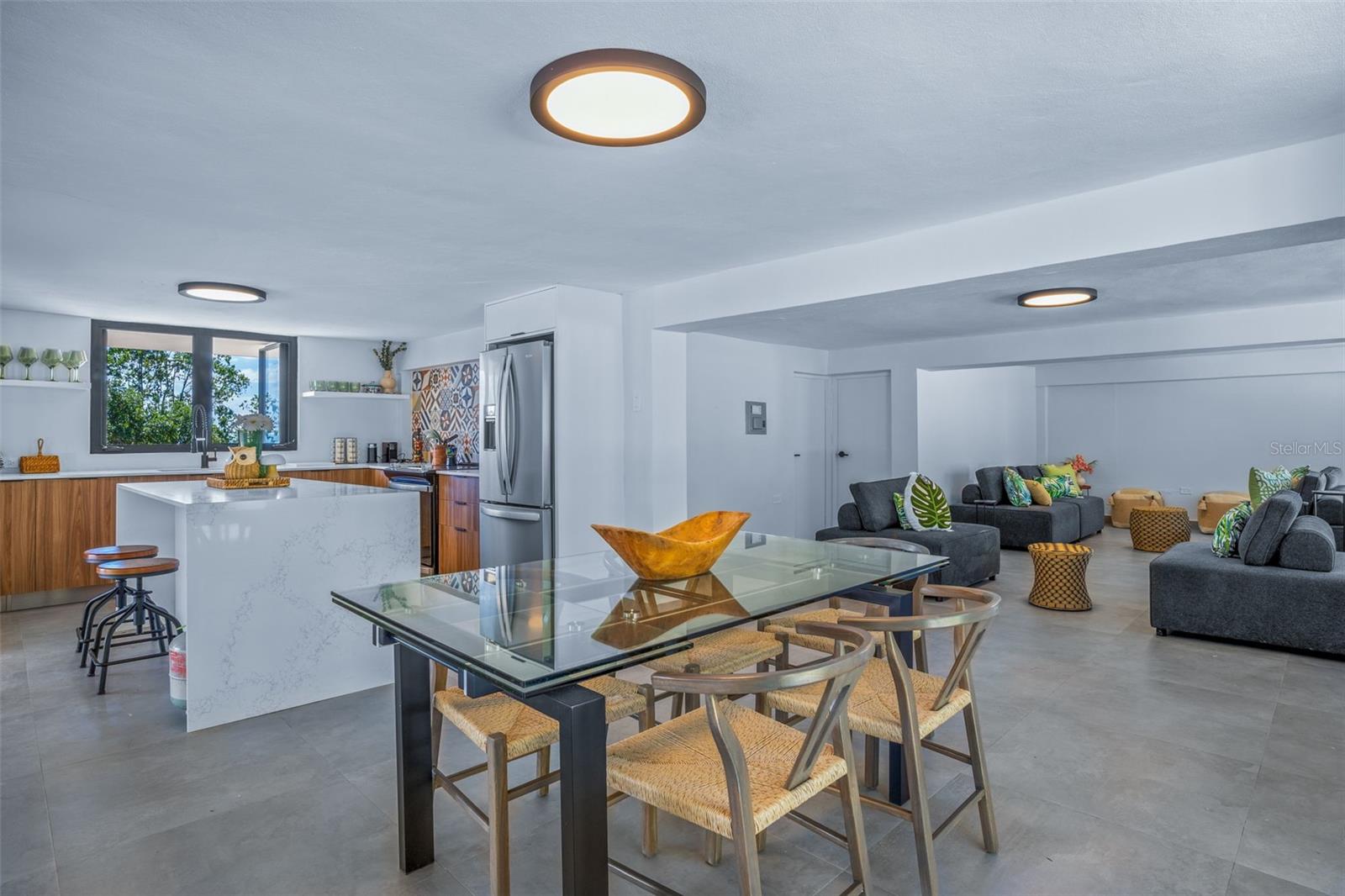 186 9.2 INT. AÑORANZAS DE CUBUY