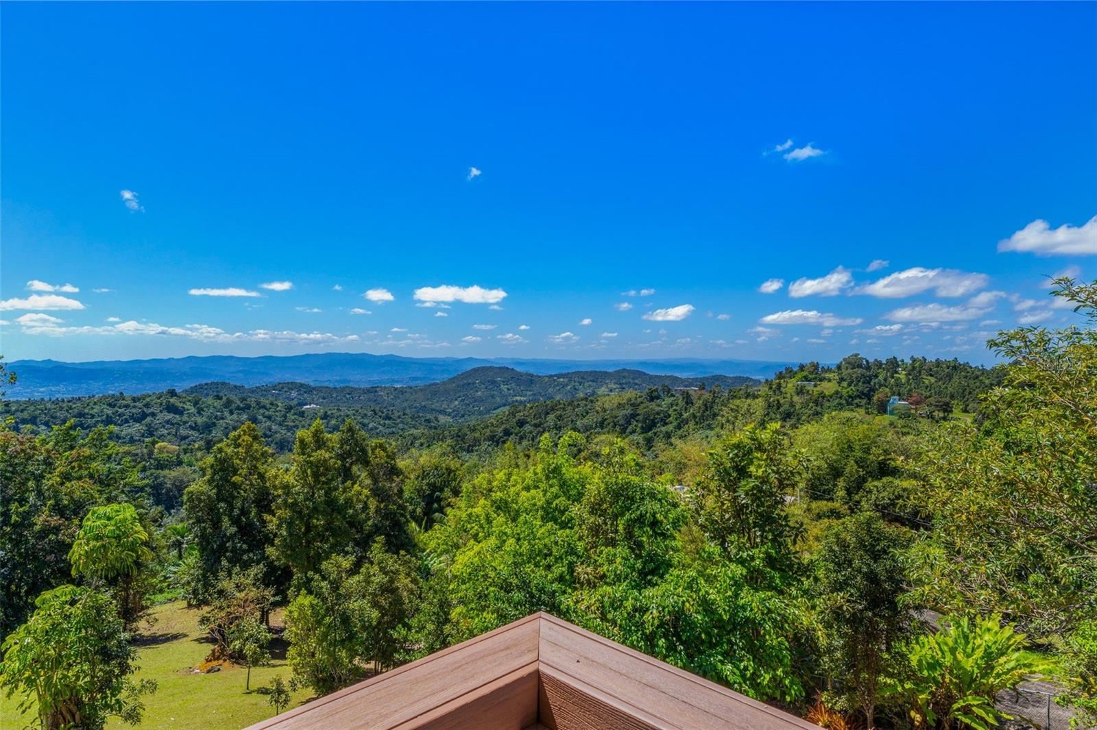 186 9.2 INT. AÑORANZAS DE CUBUY