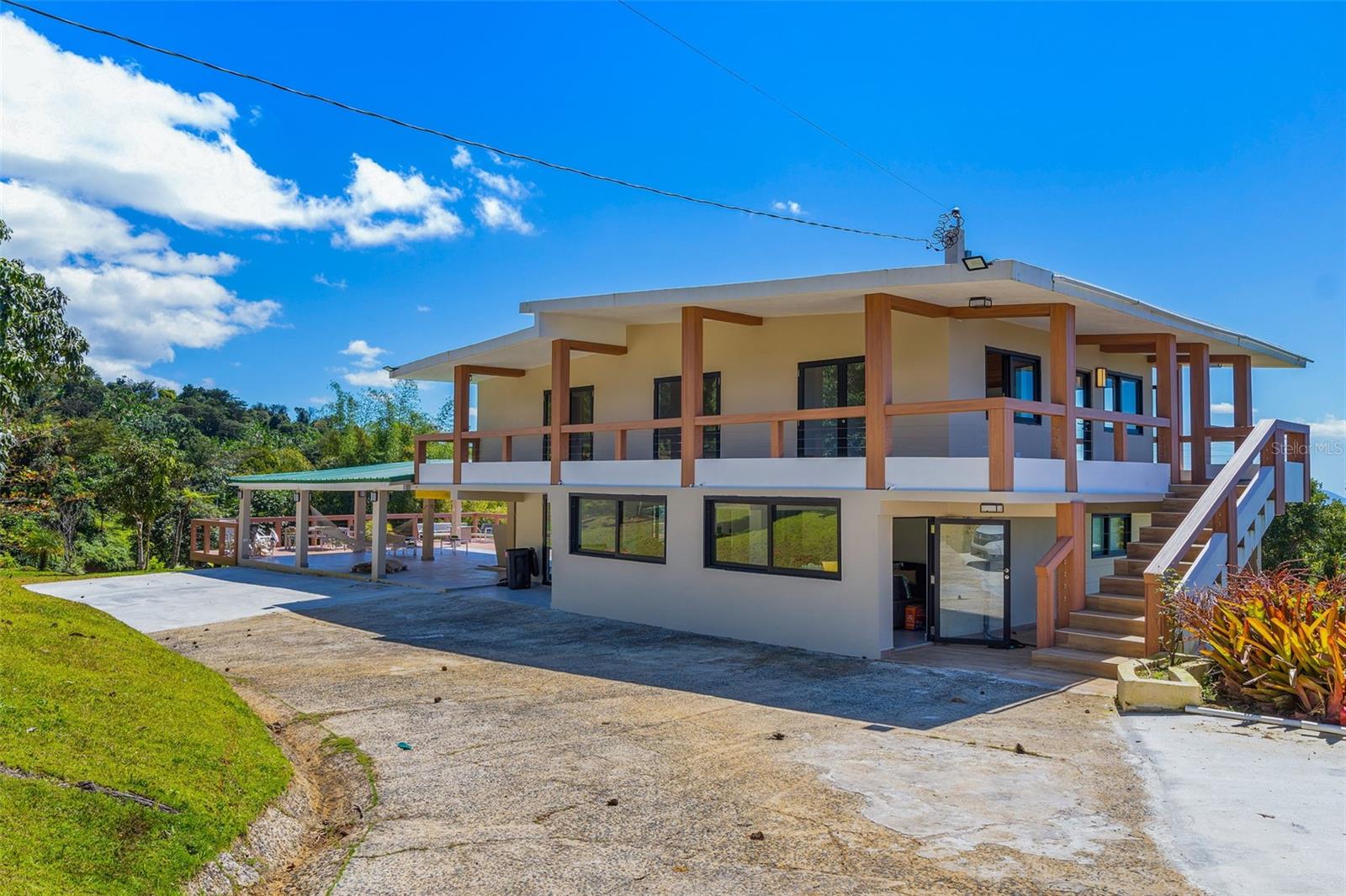 186 9.2 INT. AÑORANZAS DE CUBUY