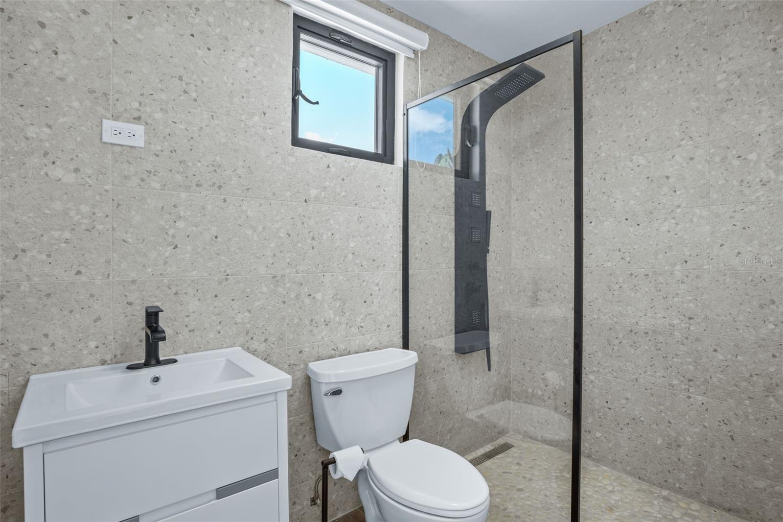 186 9.2 INT. AÑORANZAS DE CUBUY