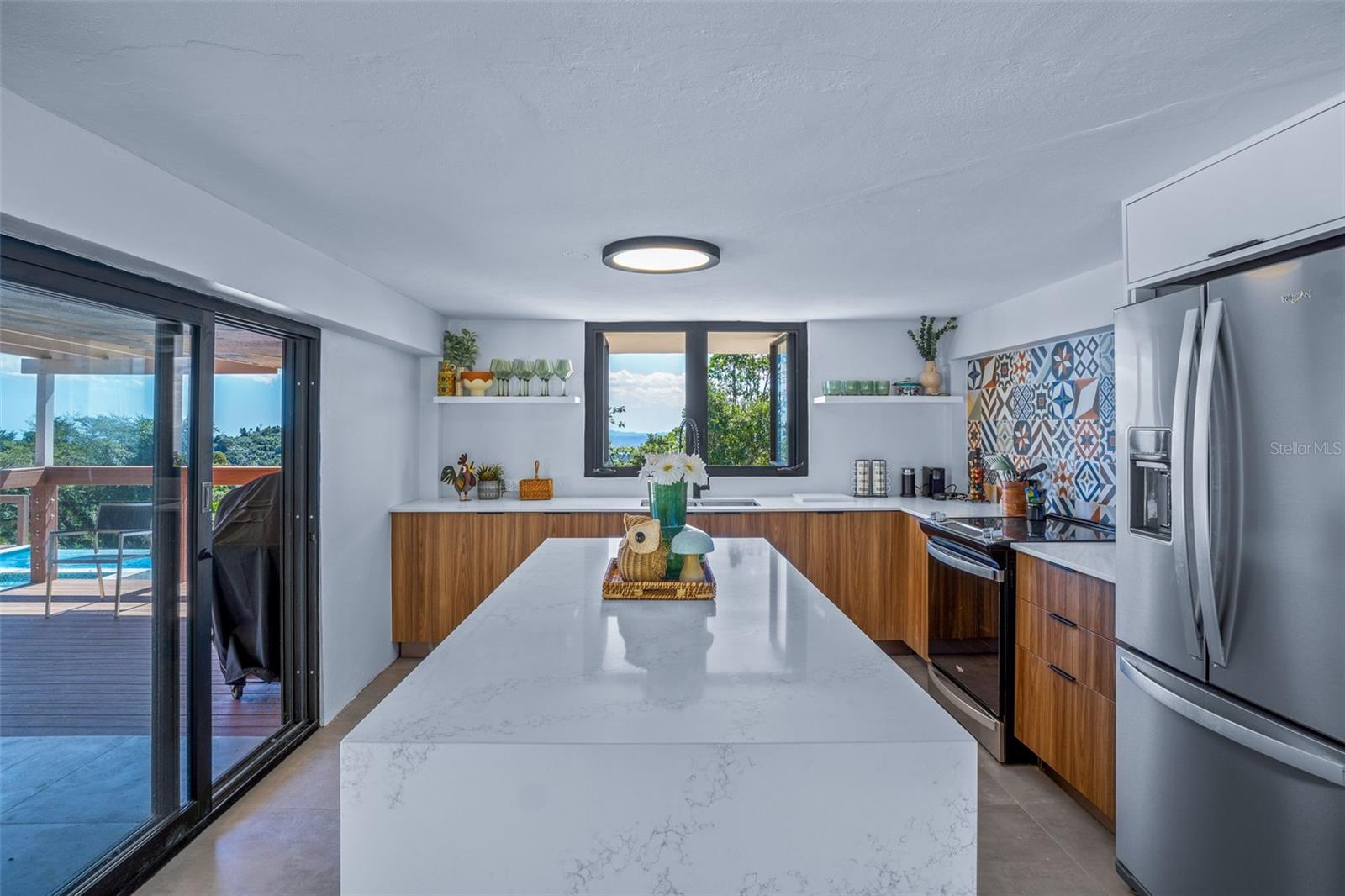 186 9.2 INT. AÑORANZAS DE CUBUY