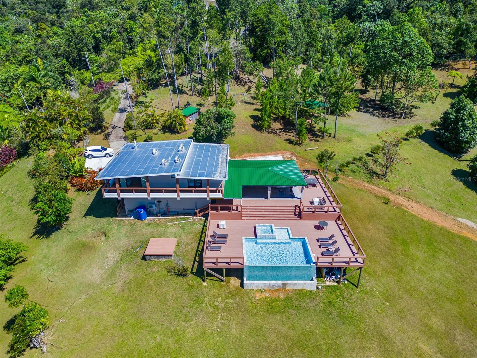 186 9.2 INT. AÑORANZAS DE CUBUY